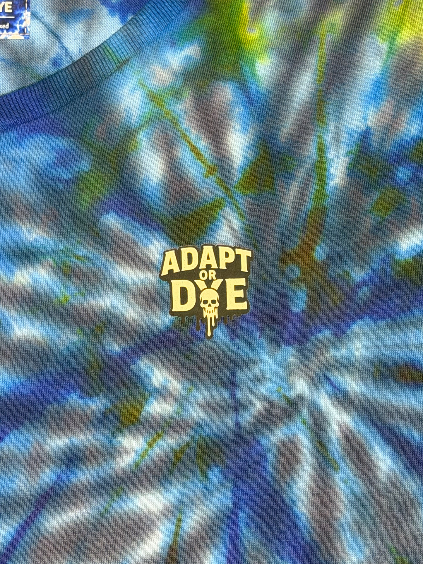 Womens Tie Dye Vneck (blue, green, red) large